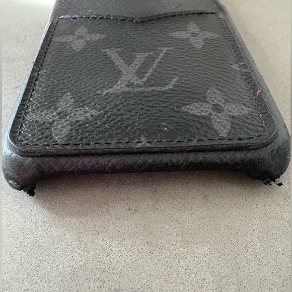 LOUIS VUITTON iPhone 11pro case - Picture 8 of 8